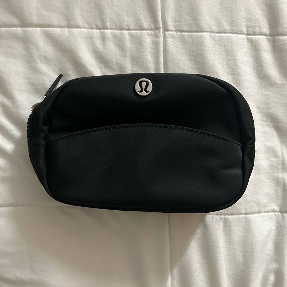 Lululemon mini go getter pouch black